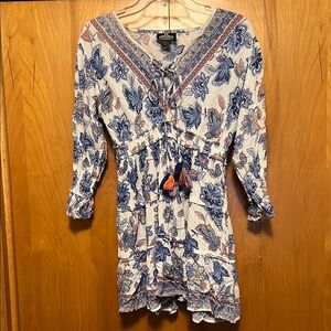 Angie Boho Floral Dress Size Medium Cream and Blue